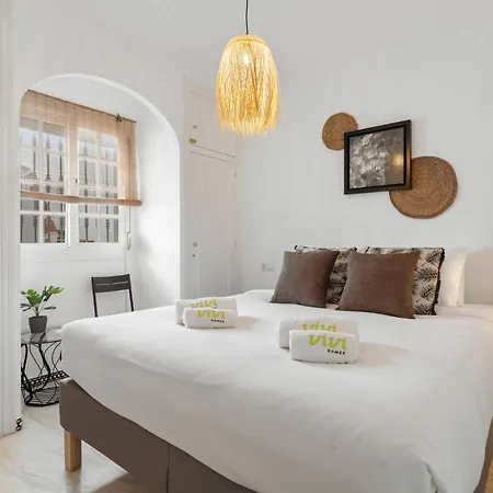 Vivi Homes - Mirazul - Front View - Pool - Terrace * Sitio de Calahonda